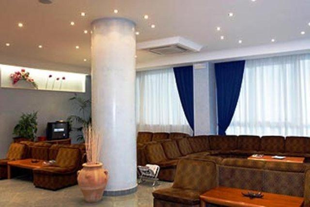 Hotel Monti 3*